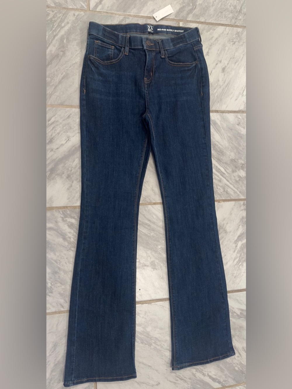 NWT New York & Company Womens Mid Rise Barely Boot Jeans Size 6